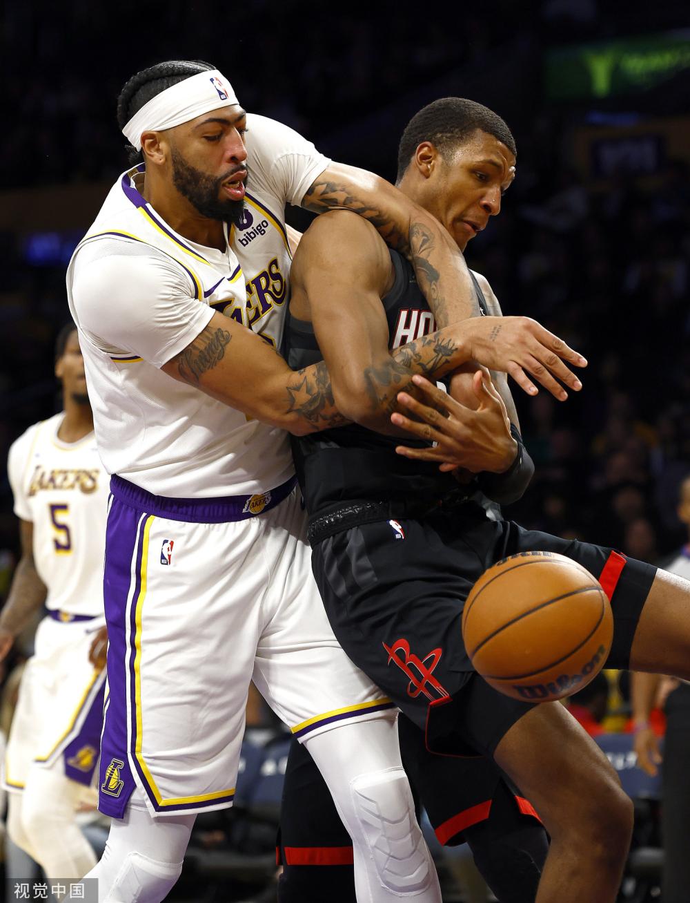 他用一纸拒 他用一纸拒