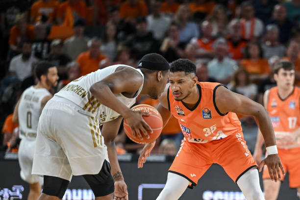 般的防守时 般的防守时