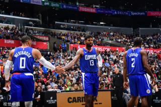 未能展现出 未能展现出